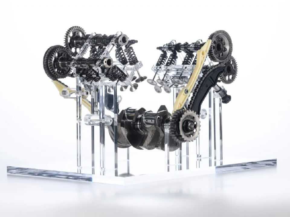 Ducati Multistrada V4 terá comando de válvulas convencional
